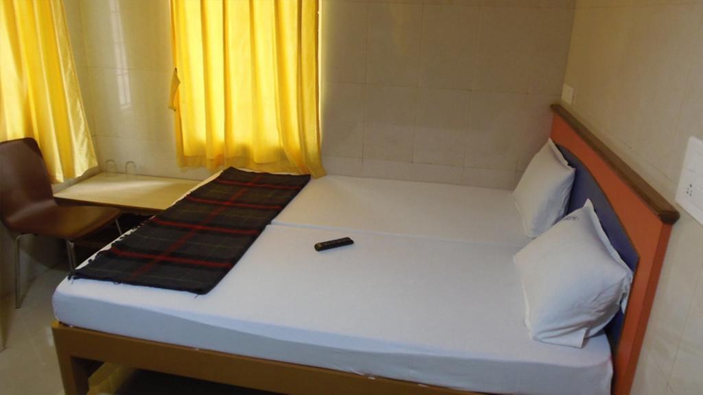 Kvr Deluxe Residency Villa Тирупати Стая снимка